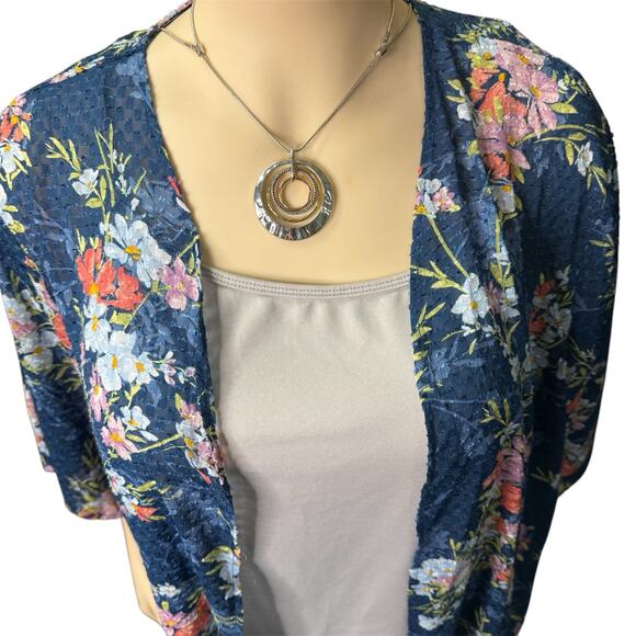 Maurices Beautiful  Kimono Size 4X in Blue Floral - Picture 5 of 10